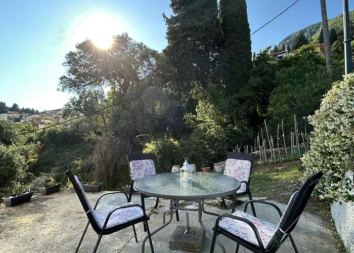 Mantorina Sea View 2 Bedrooms Apartmán Spartylas